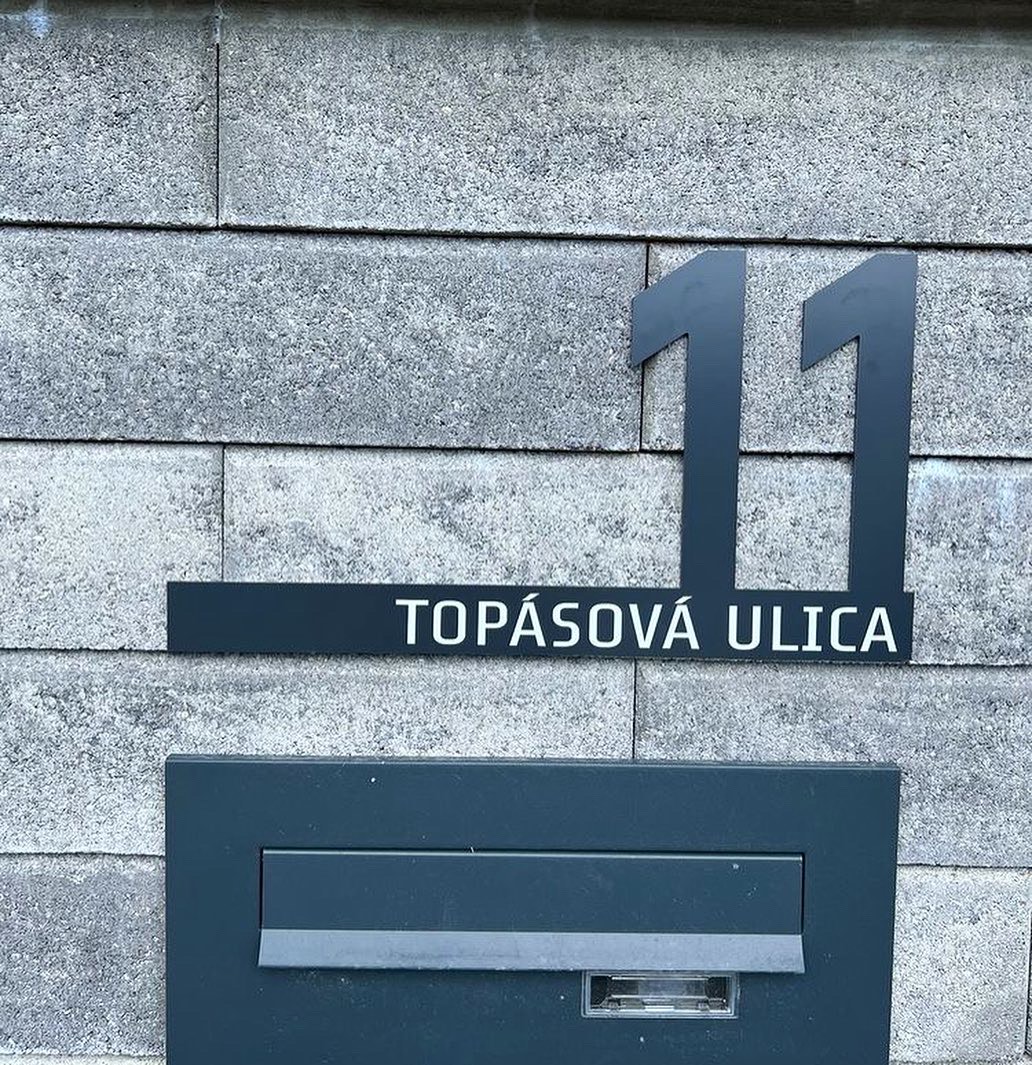 Popisné číslo: Line s adresou